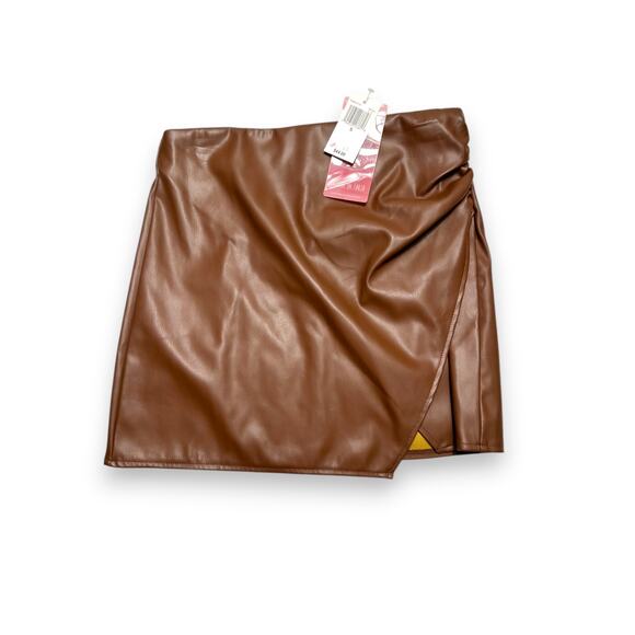 NWT Fashion on Earth Faux Sleek Brown Leather Wrap Skirt Size Small - Picture 1 of 11